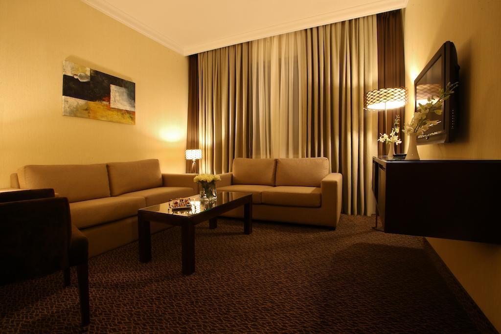 Lancaster Raouche Hotel Beirut